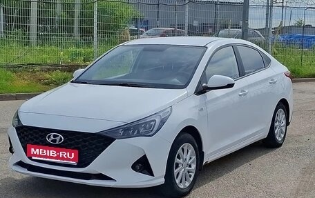 Hyundai Solaris II рестайлинг, 2021 год, 1 420 000 рублей, 1 фотография