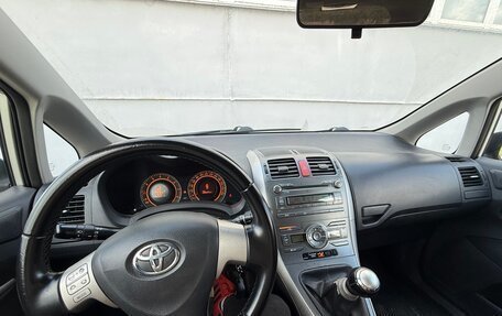 Toyota Auris II, 2008 год, 750 000 рублей, 11 фотография