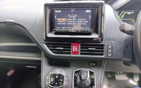Toyota Voxy III, 2014 год, 1 390 000 рублей, 14 фотография