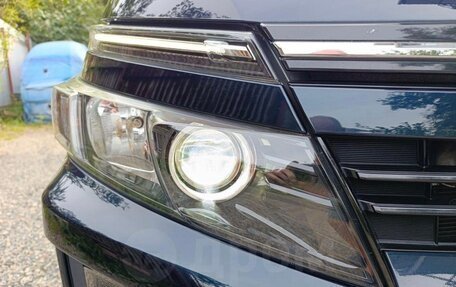 Toyota Voxy III, 2014 год, 1 390 000 рублей, 33 фотография