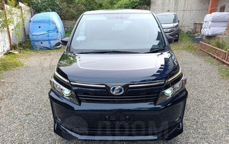 Toyota Voxy III, 2014 год, 1 390 000 рублей, 37 фотография