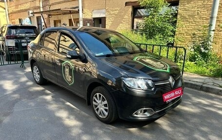 Renault Logan II, 2015 год, 690 000 рублей, 2 фотография