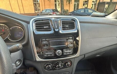 Renault Logan II, 2015 год, 690 000 рублей, 5 фотография