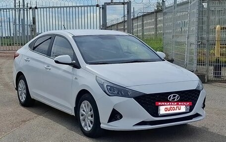 Hyundai Solaris II рестайлинг, 2021 год, 1 420 000 рублей, 3 фотография