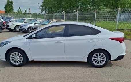 Hyundai Solaris II рестайлинг, 2021 год, 1 420 000 рублей, 15 фотография