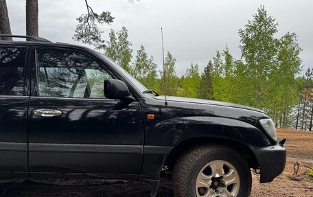 Toyota Land Cruiser 100 рестайлинг 2, 2004 год, 1 900 000 рублей, 5 фотография