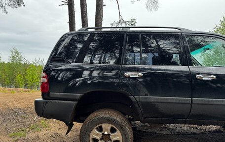 Toyota Land Cruiser 100 рестайлинг 2, 2004 год, 1 900 000 рублей, 6 фотография