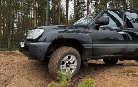 Toyota Land Cruiser 100 рестайлинг 2, 2004 год, 1 900 000 рублей, 7 фотография