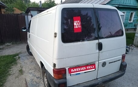 Volkswagen Transporter T4, 2000 год, 650 000 рублей, 3 фотография