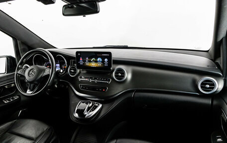 Mercedes-Benz V-Класс, 2018 год, 4 499 000 рублей, 10 фотография