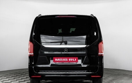 Mercedes-Benz V-Класс, 2018 год, 4 499 000 рублей, 7 фотография