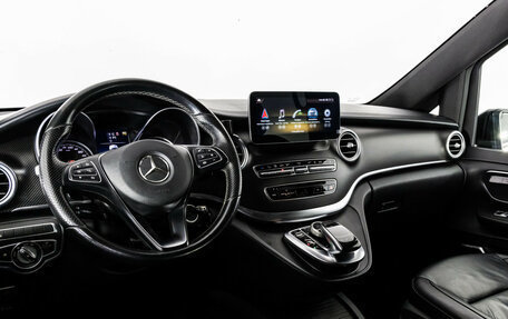 Mercedes-Benz V-Класс, 2018 год, 4 499 000 рублей, 17 фотография