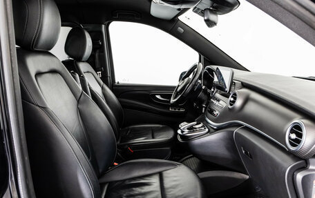 Mercedes-Benz V-Класс, 2018 год, 4 499 000 рублей, 23 фотография