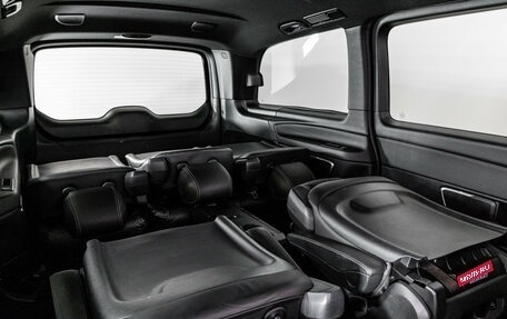 Mercedes-Benz V-Класс, 2018 год, 4 499 000 рублей, 27 фотография