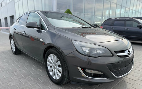 Opel Astra J, 2013 год, 650 000 рублей, 6 фотография