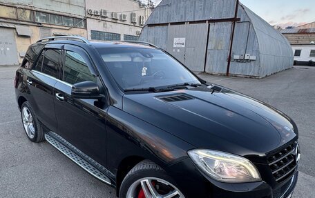 Mercedes-Benz M-Класс, 2012 год, 2 400 000 рублей, 2 фотография