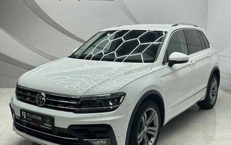 Volkswagen Tiguan II, 2019 год, 3 599 000 рублей, 1 фотография