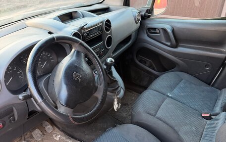 Peugeot Partner II рестайлинг 2, 2010 год, 330 000 рублей, 10 фотография