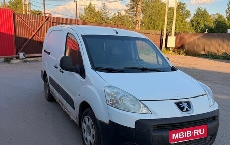 Peugeot Partner II рестайлинг 2, 2010 год, 330 000 рублей, 7 фотография