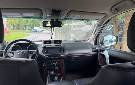 Toyota Land Cruiser Prado 150 рестайлинг 2, 2017 год, 4 330 000 рублей, 6 фотография