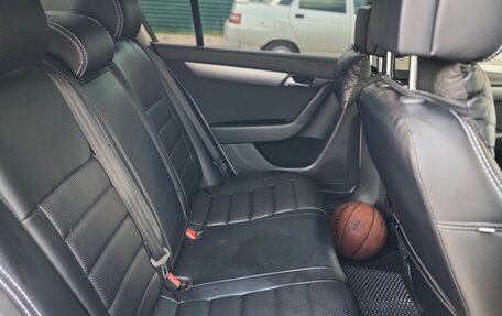 Volkswagen Passat B7, 2011 год, 1 550 000 рублей, 14 фотография