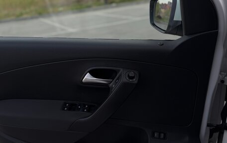 Volkswagen Polo VI (EU Market), 2013 год, 850 000 рублей, 21 фотография