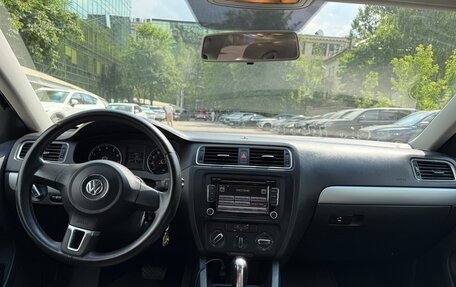 Volkswagen Jetta VI, 2013 год, 1 390 000 рублей, 3 фотография