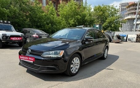 Volkswagen Jetta VI, 2013 год, 1 390 000 рублей, 6 фотография