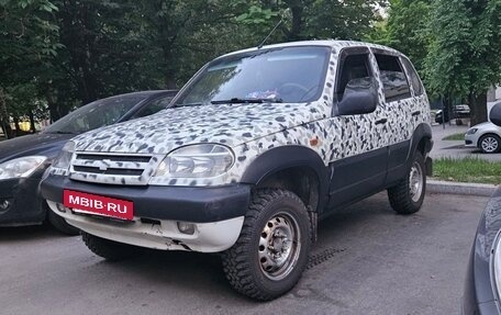 Chevrolet Niva I рестайлинг, 2003 год, 230 000 рублей, 5 фотография
