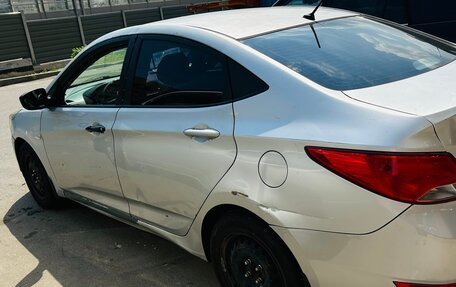 Hyundai Solaris II рестайлинг, 2016 год, 480 000 рублей, 3 фотография