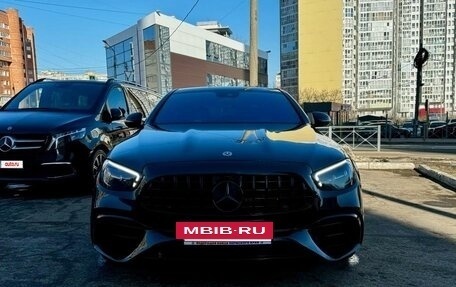 Mercedes-Benz E-Класс, 2022 год, 6 500 000 рублей, 4 фотография