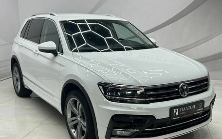 Volkswagen Tiguan II, 2019 год, 3 599 000 рублей, 3 фотография
