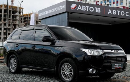 Mitsubishi Outlander III рестайлинг 3, 2012 год, 1 319 000 рублей, 4 фотография