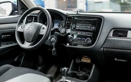 Mitsubishi Outlander III рестайлинг 3, 2012 год, 1 319 000 рублей, 8 фотография