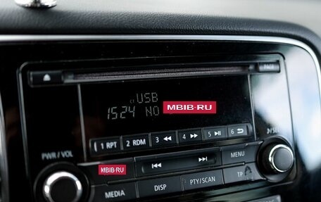 Mitsubishi Outlander III рестайлинг 3, 2012 год, 1 319 000 рублей, 15 фотография
