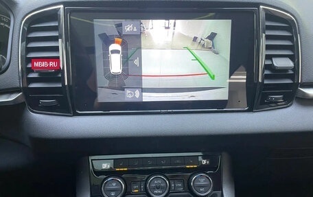 Skoda Karoq I, 2022 год, 1 698 003 рублей, 8 фотография