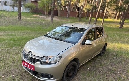 Renault Sandero II рестайлинг, 2014 год, 450 000 рублей, 1 фотография