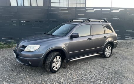 Mitsubishi Outlander III рестайлинг 3, 2007 год, 900 000 рублей, 12 фотография