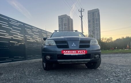 Mitsubishi Outlander III рестайлинг 3, 2007 год, 900 000 рублей, 4 фотография