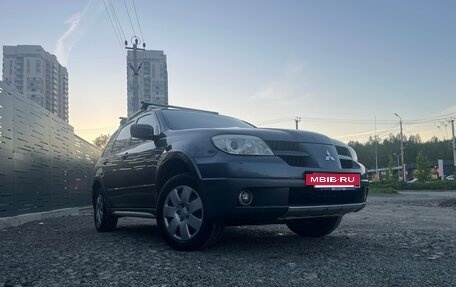 Mitsubishi Outlander III рестайлинг 3, 2007 год, 900 000 рублей, 3 фотография