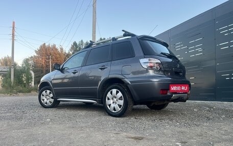 Mitsubishi Outlander III рестайлинг 3, 2007 год, 900 000 рублей, 9 фотография