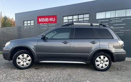 Mitsubishi Outlander III рестайлинг 3, 2007 год, 900 000 рублей, 13 фотография
