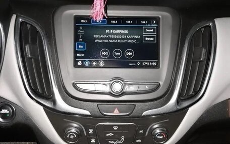 Chevrolet Equinox III, 2018 год, 2 000 000 рублей, 4 фотография