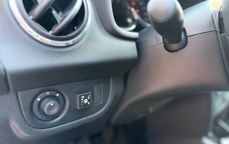 Renault Sandero II рестайлинг, 2014 год, 450 000 рублей, 14 фотография