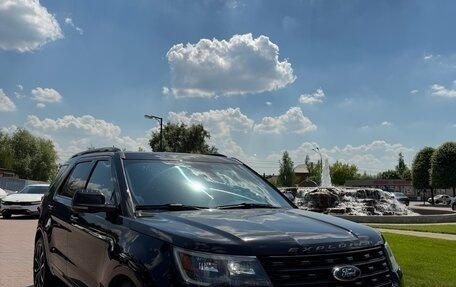 Ford Explorer VI, 2018 год, 4 500 000 рублей, 4 фотография