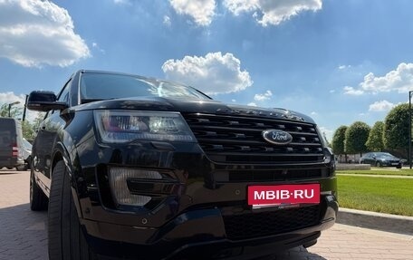 Ford Explorer VI, 2018 год, 4 500 000 рублей, 3 фотография