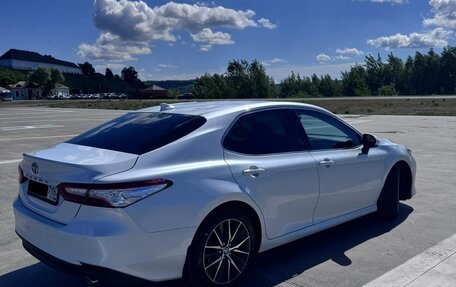 Toyota Camry, 2021 год, 3 600 000 рублей, 5 фотография