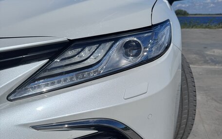 Toyota Camry, 2021 год, 3 600 000 рублей, 7 фотография