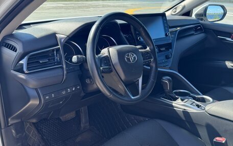 Toyota Camry, 2021 год, 3 600 000 рублей, 9 фотография