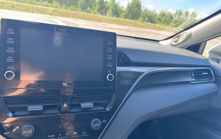 Toyota Camry, 2021 год, 3 600 000 рублей, 11 фотография